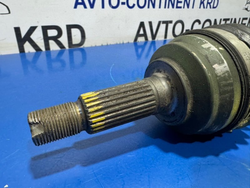 Привод передний правый YRV M201G K3-VE