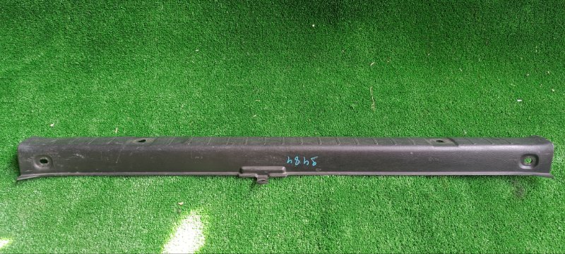 Накладка замка багажника Suzuki Jimny 2005 JB23W K6A 75551-81A00 контрактная