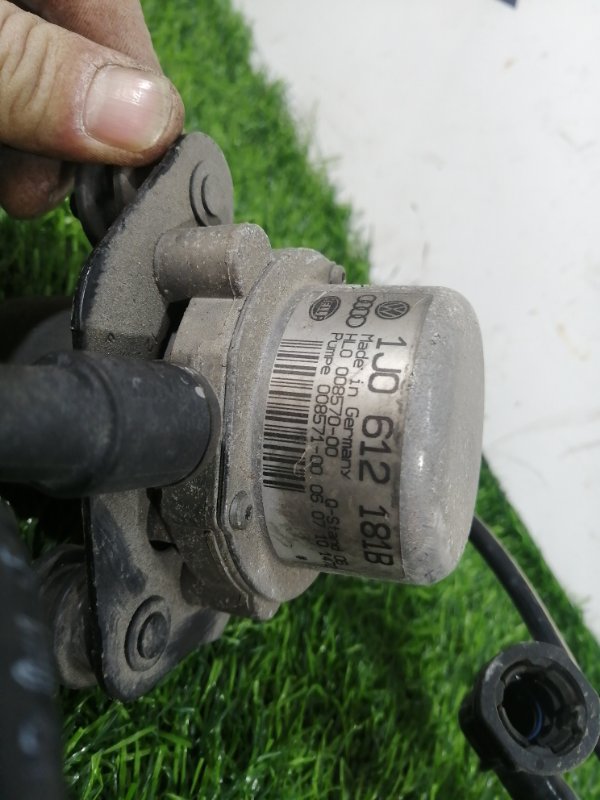 Насос вакуумный Golf 2010 1KCAX CAXA Насос вакуумный Golf 2010 1KCAX CAXA