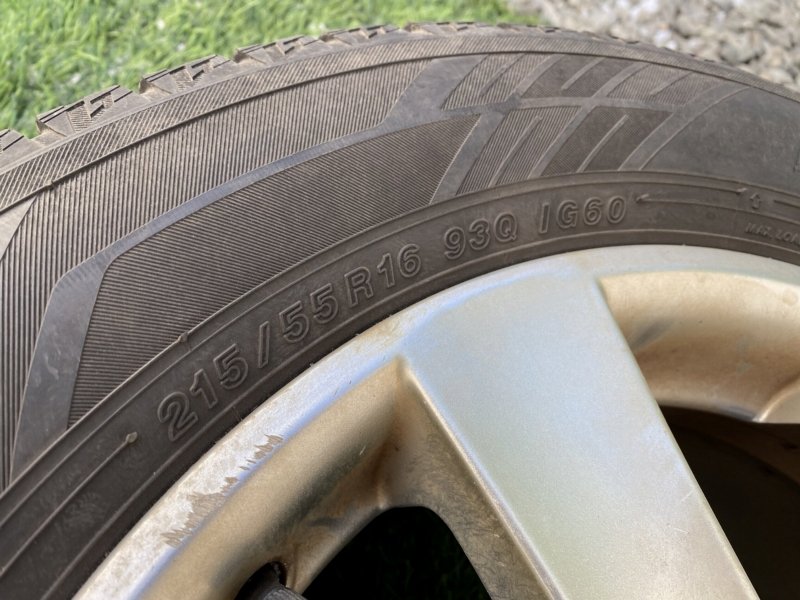 Комплект резины Volkswagen Passat 3C CAXA