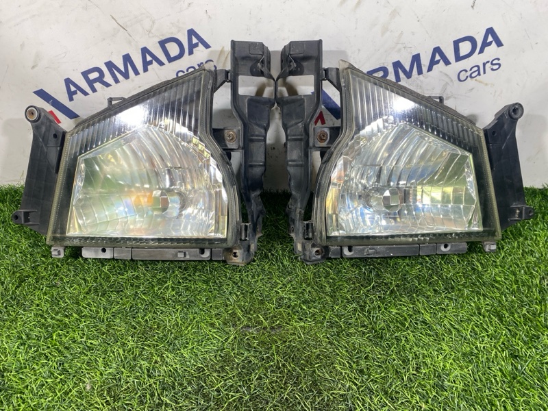 Фара передняя Isuzu Elf 2005 LKR81 4HL1 контрактная