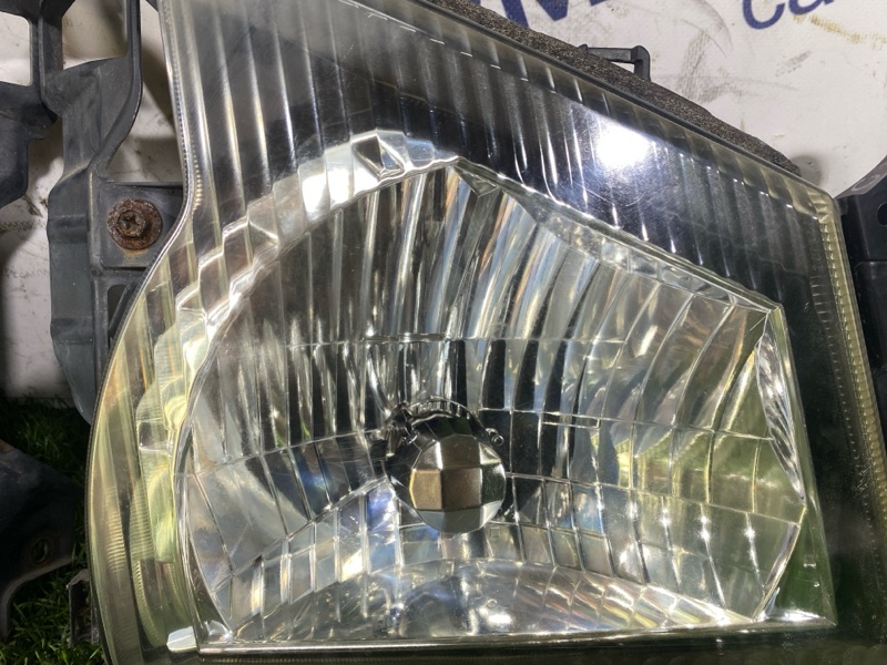 Фара передняя Elf 2005 LKR81 4HL1