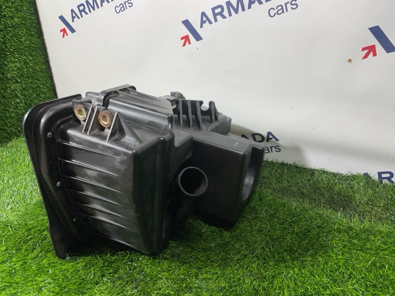 Корпус воздушного фильтра Elf 2005 LKR81 4HL1