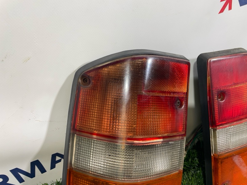 Стоп сигнал задний NISSAN Safari VRGY60 TD42
