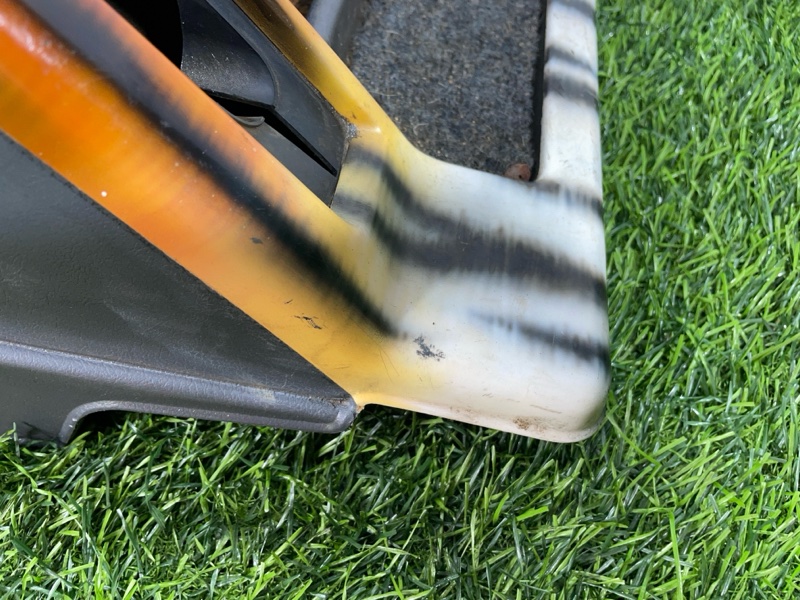 Бардачок между сиденьями Safari 1989 VRGY60 TD42