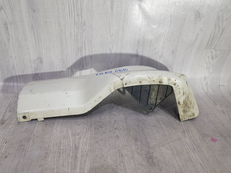 Клык бампера задний CUBE Z12