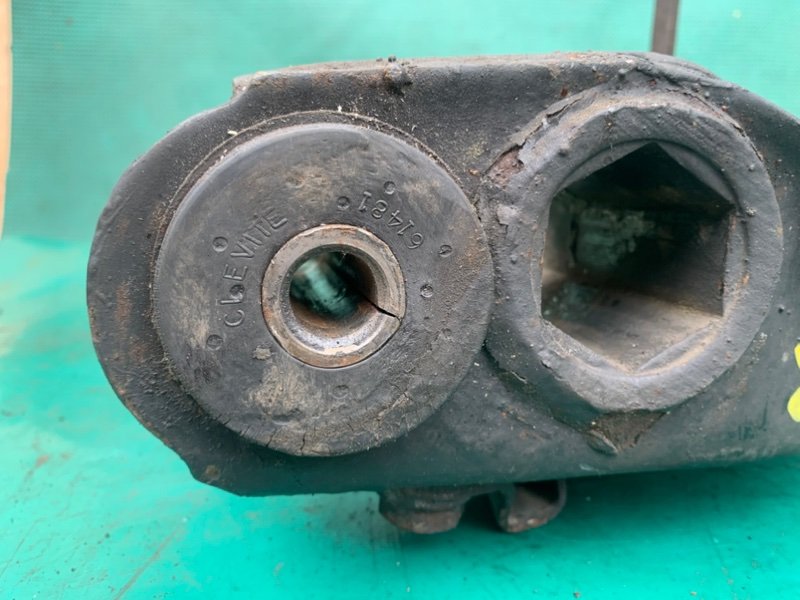 Рычаг передний правый CHEVROLET ASTRO CL11006 VORTEC L35