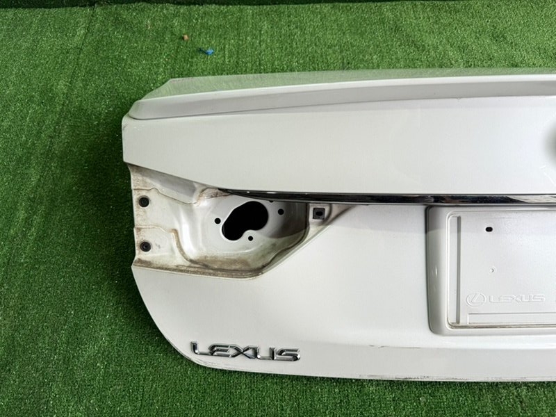 Крышка багажника LEXUS GS450H GWL10