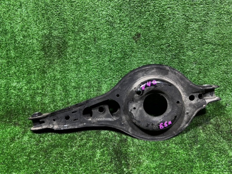 Рычаг задний правый VOLVO V40 MV B4164T Рычаг задний правый VOLVO V40 MV B4164T