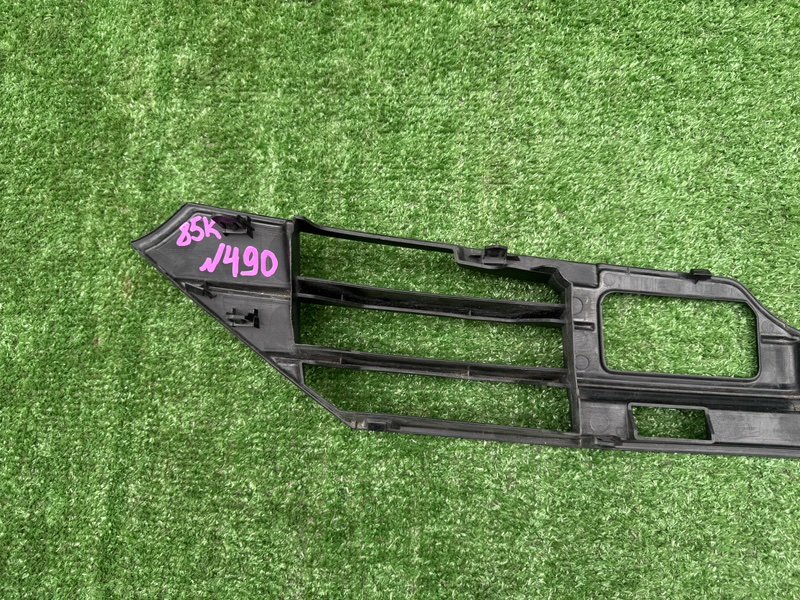 Решетка бамперная MIRA E:S LA300S