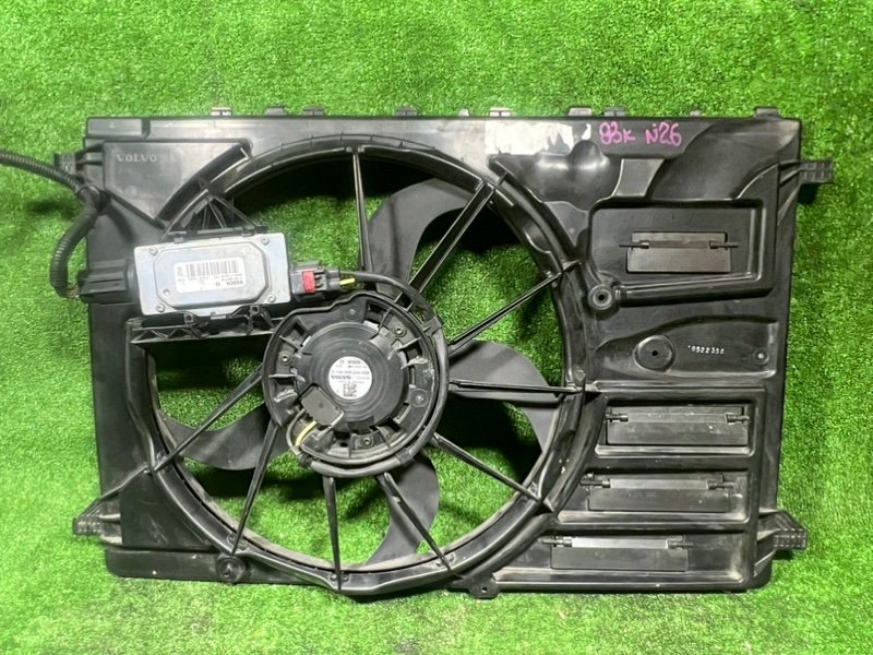 Диффузор радиатора для VOLVO V40 MV, 31319166, 31319166 1 ракурс Диффузор радиатора для VOLVO V40 MV, 31319166, 31319166 1 ракурс