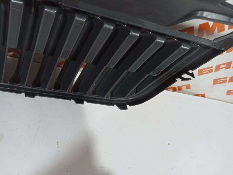 Решетка радиатора FABIA 2 2007-2014