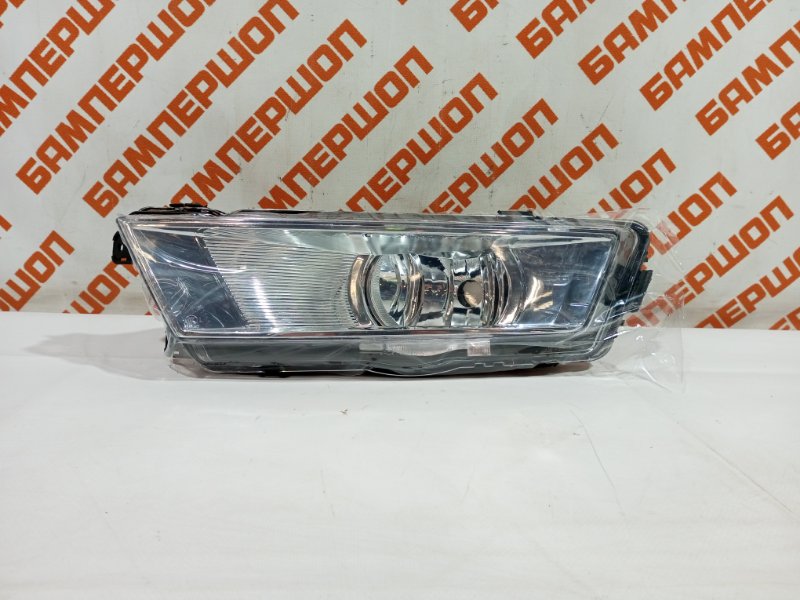 Противотуманная фара передняя левая SKODA Rapid ST-665-2012L-UE новая