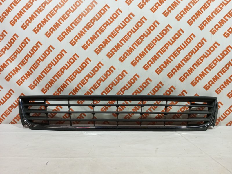 Решетка переднего бампера  центральная  седан VOLKSWAGEN POLO 09- 6RU8536719B9 новая