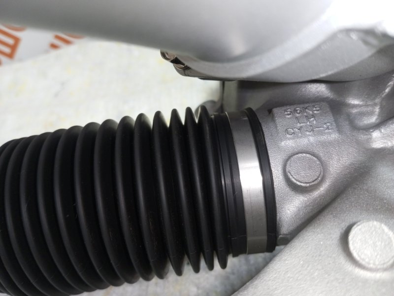 Рулевая рейка (электрорейка)