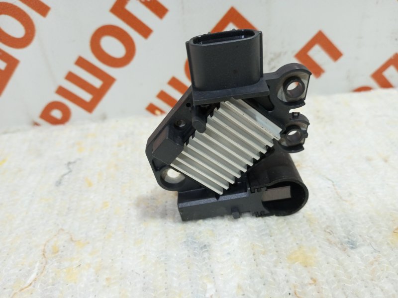 Регулятор напряжения генератора HYUNDAI KM75-01511 новая