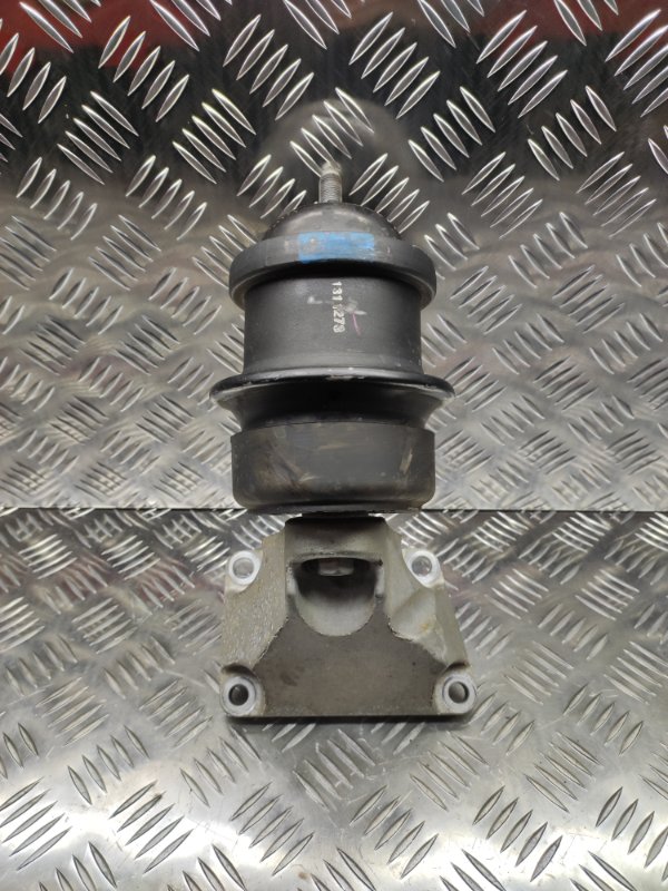 Подушка глушителя GS 300 3GRFSE Подушка глушителя GS 300 3GRFSE