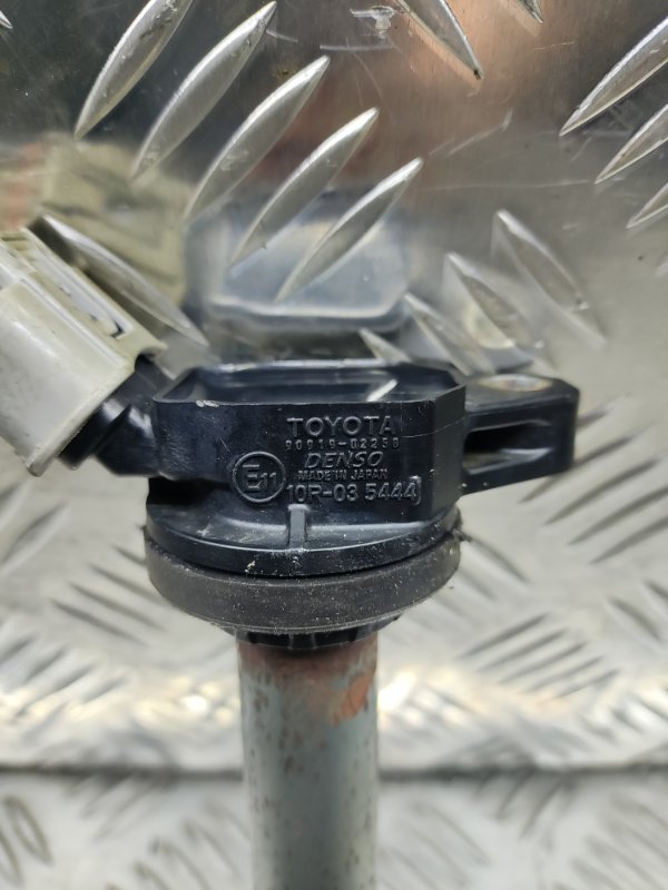 Катушка зажигания RAV4 30 40 3ZRFAE