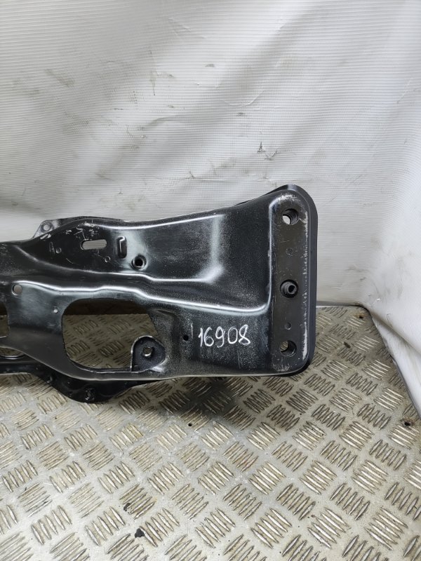 Подрамник передний Subaru Impreza