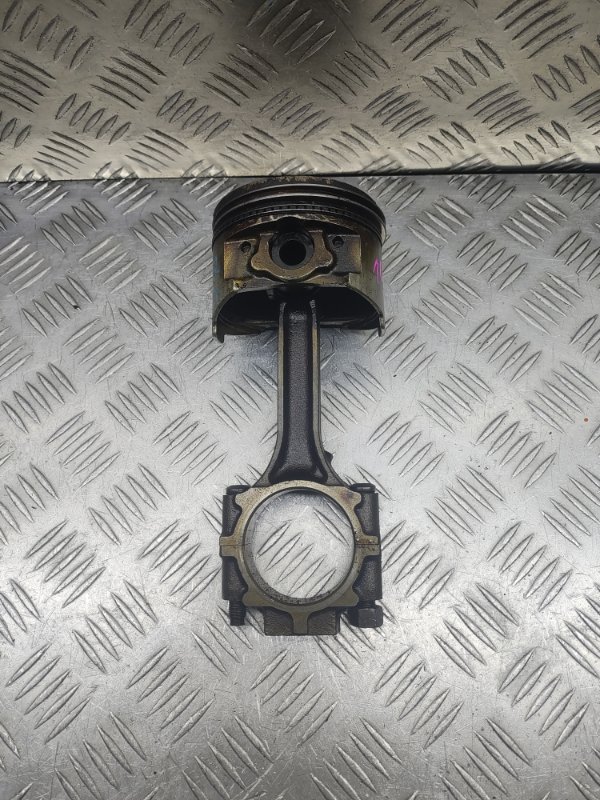Поршень шатун Mitsubishi Pajero 2 K76T 6G72 MD096043 контрактная