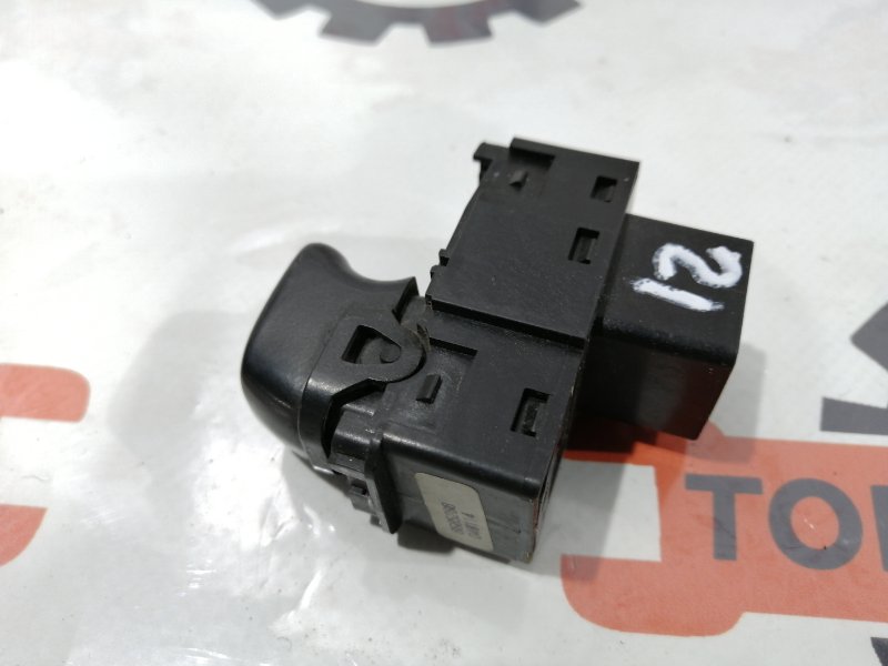 Кнопка стеклоподъемника задняя левая Volvo XC90 C91 B6294T