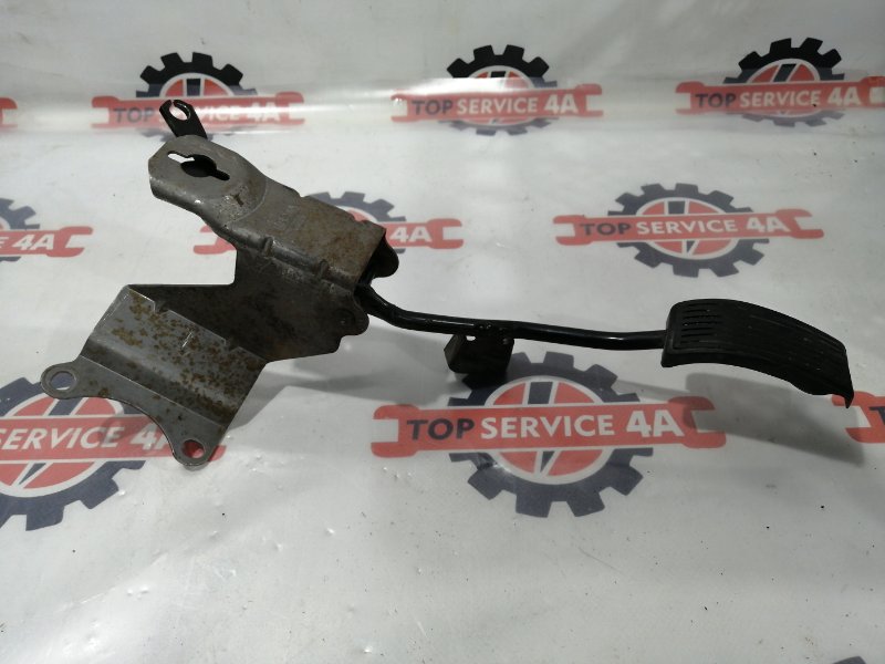 Запчасть педаль газа Ford Scorpio 1996 GFR 2.3L DOHC 7286735 контрактная Педаль газа Ford Scorpio 1996 GFR 2.3L DOHC 7286735 контрактная
