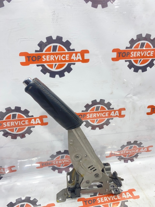 Рычаг стояночного тормоза SKODA Yeti 2010 5L CBZB 1z1711303c Б/У