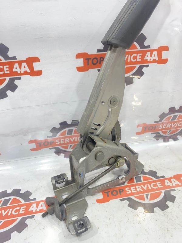 Рычаг стояночного тормоза Yeti 2010 5L CBZB