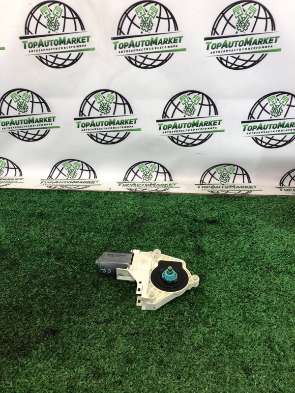 Мотор стеклоподъемника задний правый Audi Q7 2011 4LB CJGA 8k0959802A контрактная