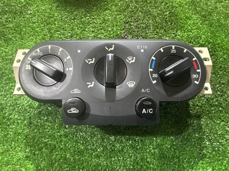 Запчасть климат-контроль Ford Escape EPFWF AJ контрактная Климат-контроль Ford Escape EPFWF AJ контрактная