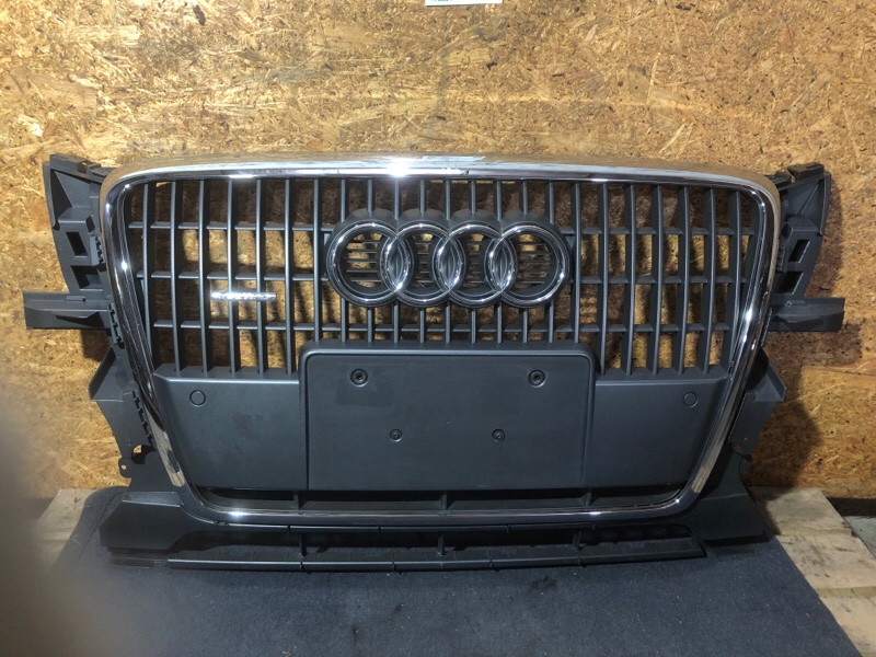 Решетка радиатора AUDI A5 2012 8FCDNF 8R0853651 контрактная