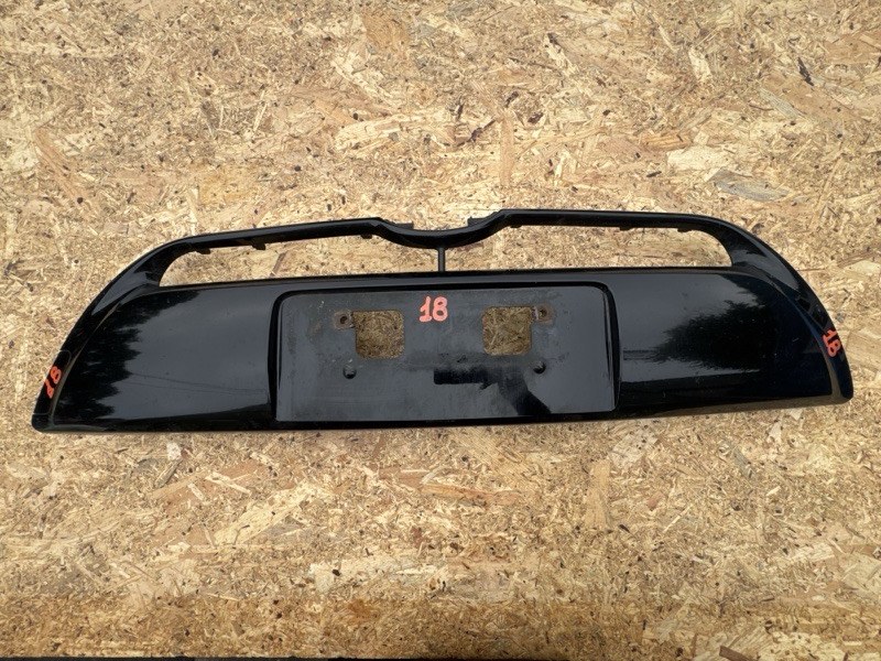 Накладка на бампер передняя TOYOTA AQUA NHP10 53141-52040 контрактная