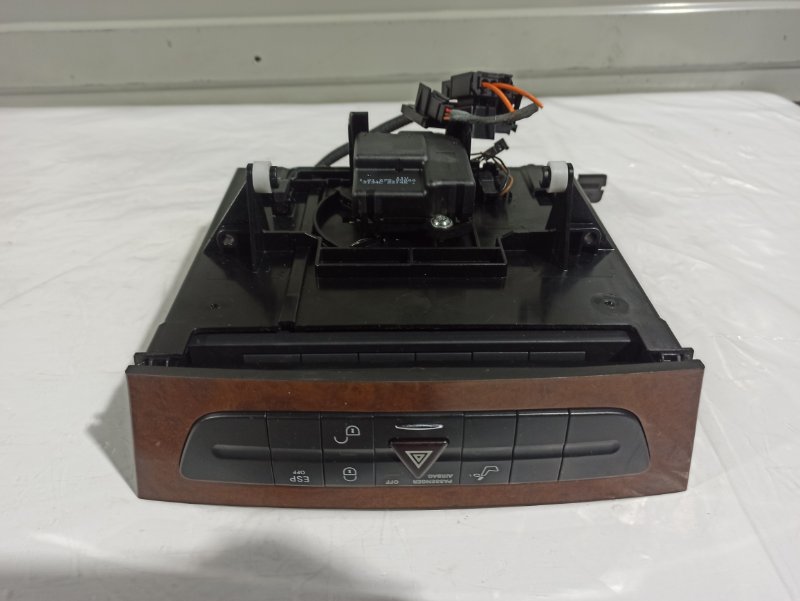 Блок кнопок W211 E-Class 2002 - 2009 Седан Блок кнопок W211 E-Class 2002 - 2009 Седан