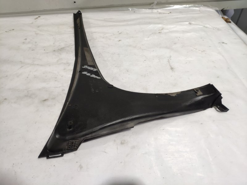 Накладка прочая GS300 2007 - 2011 3.0 i