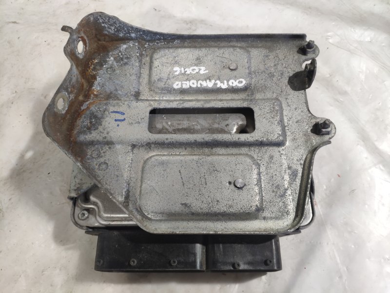 Блок управления ДВС ЭБУ Outlander XL CW 2006-2012 CW Блок управления ДВС ЭБУ Outlander XL CW 2006-2012 CW