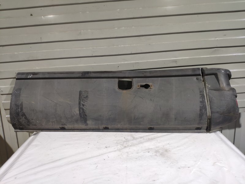 Накладка двери задняя левая Iveco Daily 3 1996 -2006 3 50499690 Б/У
