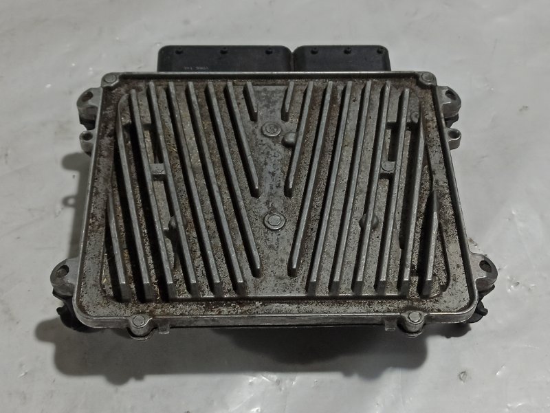 Блок управления ДВС ЭБУ C200 W203