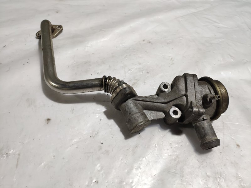 Запчасть клапан рециркуляции выхлопных газов Mercedes W211 E-Class 2002 - 2009 Седан 0021406260 Б/У Клапан рециркуляции выхлопных газов Mercedes W211 E-Class 2002 - 2009 Седан 0021406260 Б/У