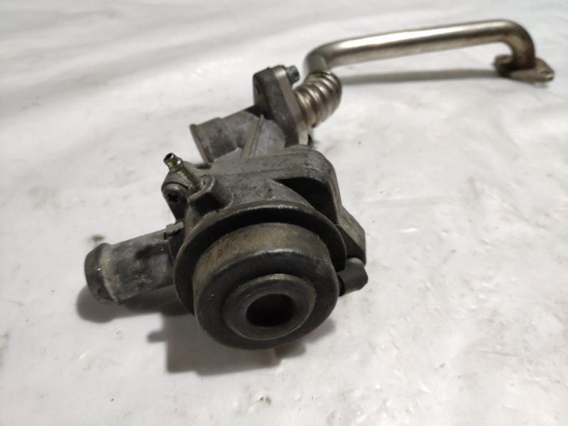 Клапан рециркуляции выхлопных газов W211 E-Class 2002 - 2009 Седан Клапан рециркуляции выхлопных газов W211 E-Class 2002 - 2009 Седан