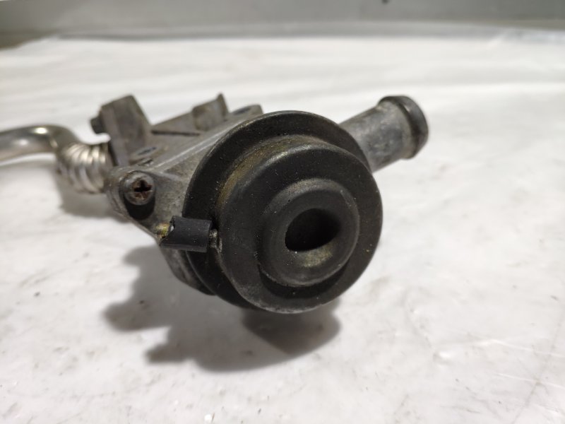 Клапан рециркуляции выхлопных газов W211 E-Class 2002 - 2009 Седан Клапан рециркуляции выхлопных газов W211 E-Class 2002 - 2009 Седан