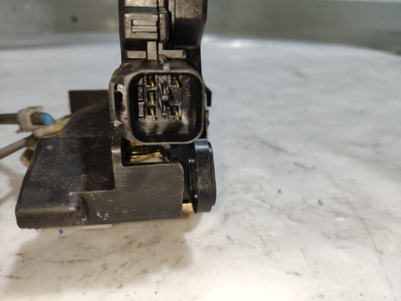 Замок двери передний правый Lancer 9 CS 2003 - 2008