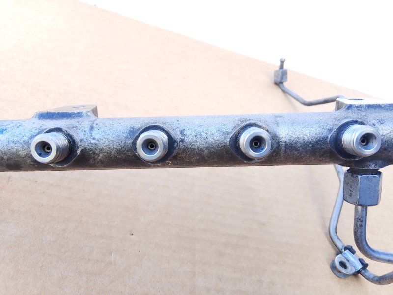 Топливная рампа с датчиком Sprinter 2010 - 2019 W906 2.2 CDI OM651 Топливная рампа с датчиком Sprinter 2010 - 2019 W906 2.2 CDI OM651