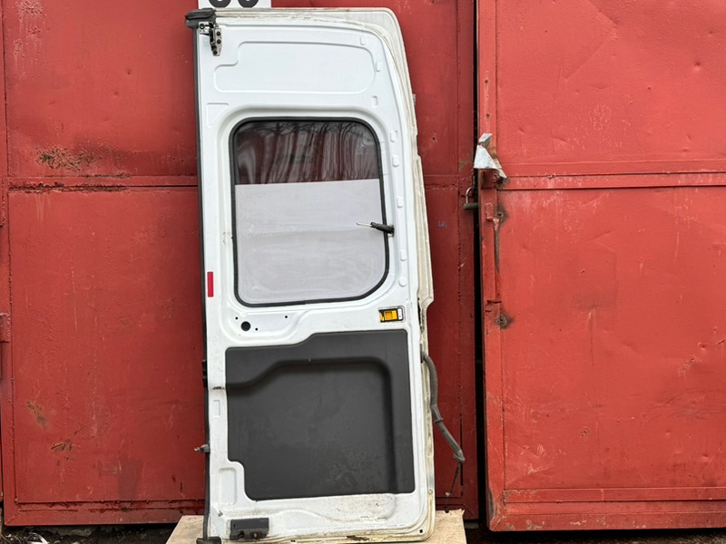 Дверь багажника задняя левая Ford Transit TTG