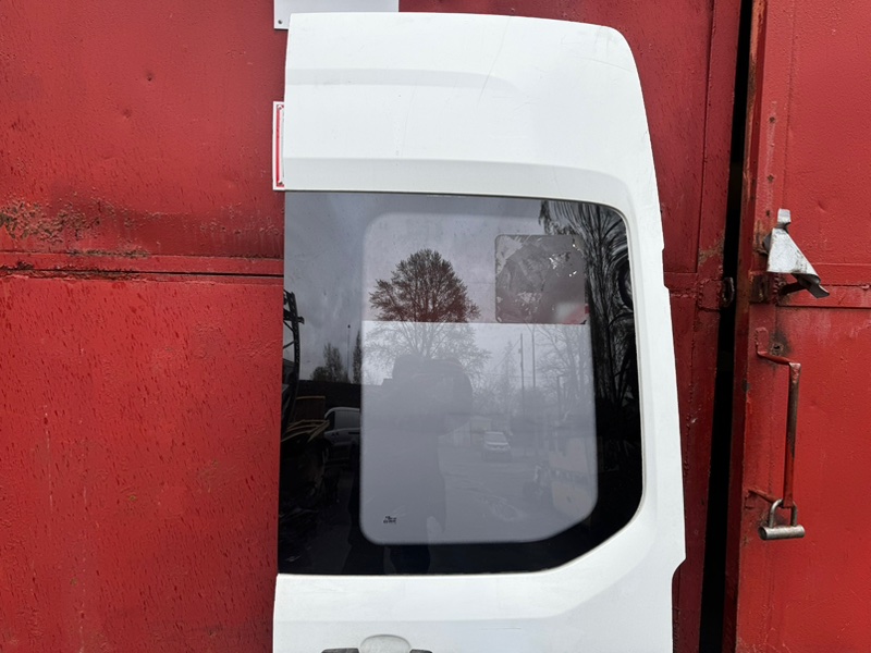 Дверь багажника задняя правая Ford Transit TTG