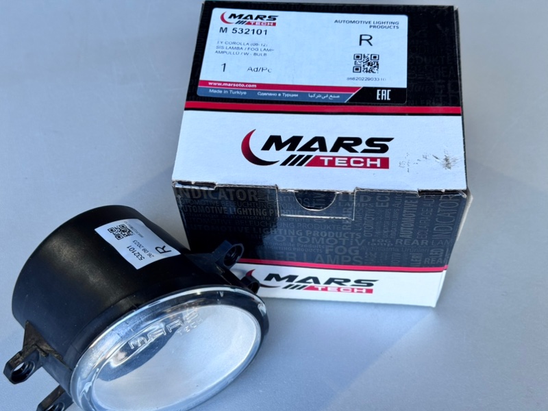 Фара противотуманная правая Auris Avensis Corolla Verso Camry Rav4 Yaris