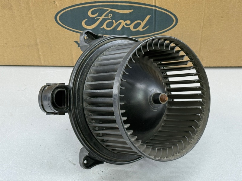 Моторчик отопителя печки Transit 2014 -