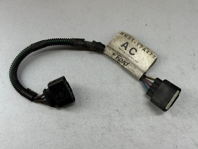 Проводка моторчика стеклоочистителя Transit 2014