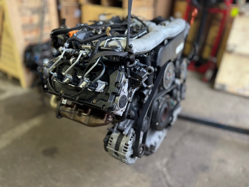 Двигатель контрактный б/у Volkswagen Touareg NF 3.0 TDi