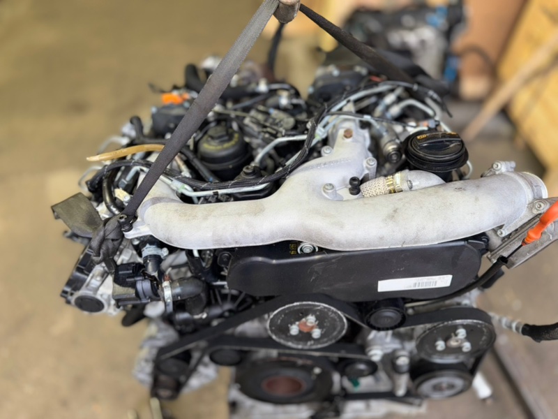 Двигатель контрактный б/у Touareg 2010 - 2018 NF 3.0 TDi