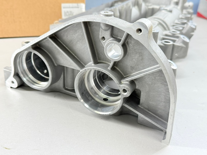 Крышка клапанная ГБЦ Ducato 244 250 2.3 JTD